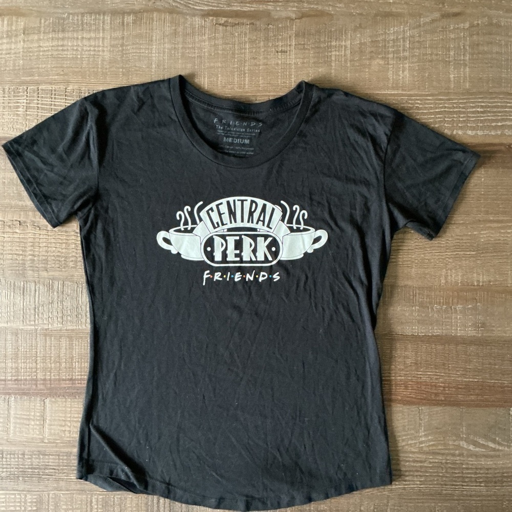 FRIENDS Black Graphic Tee with 2 pair of Friends socks